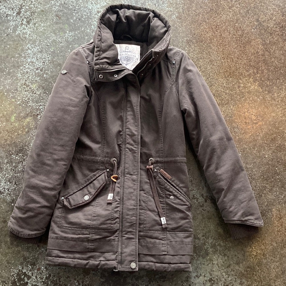 Mint Condition! Chocolate Brown Dreimaster Coat